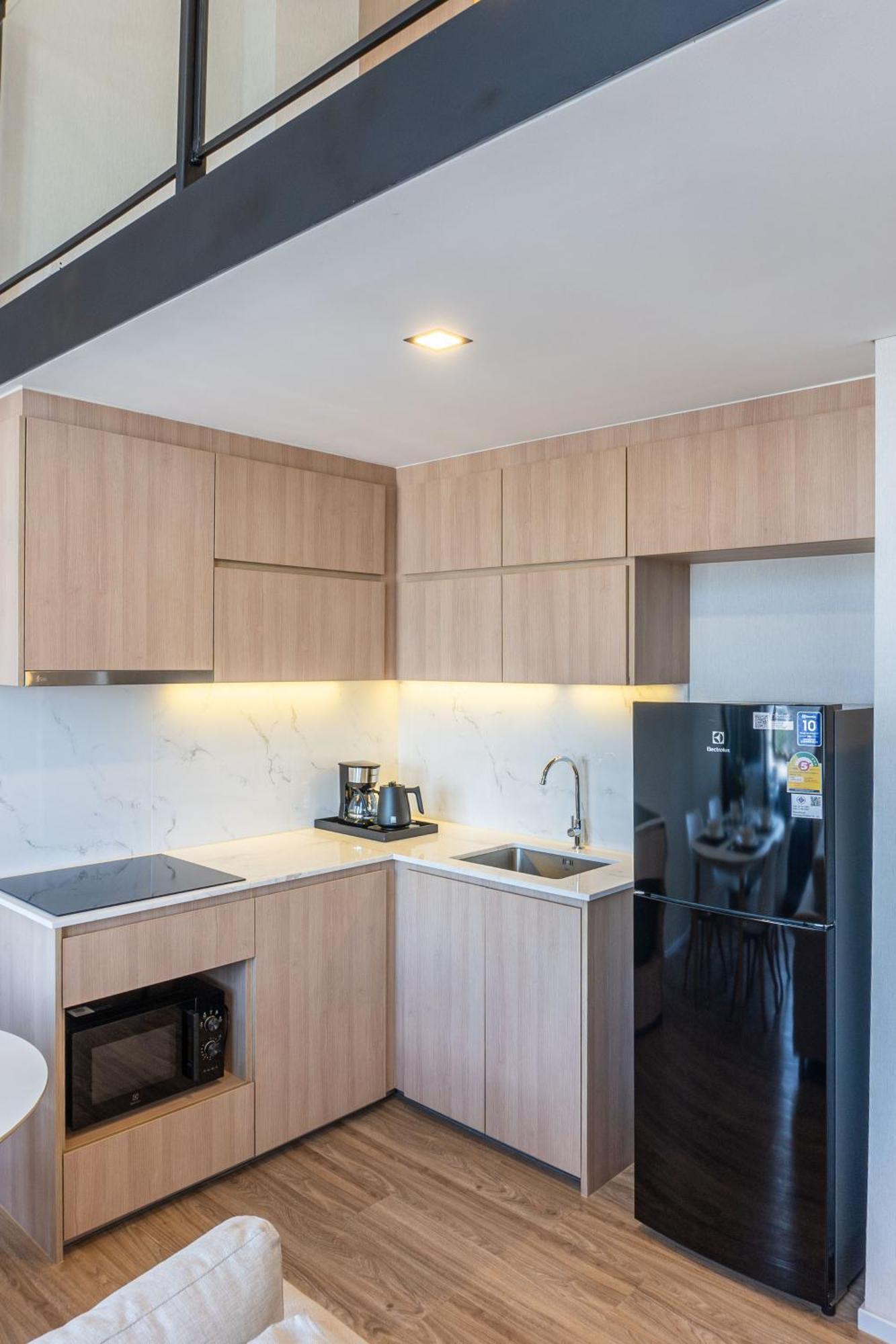 Ramada Plaza By Wyndham Sukhumvit 48 酒店