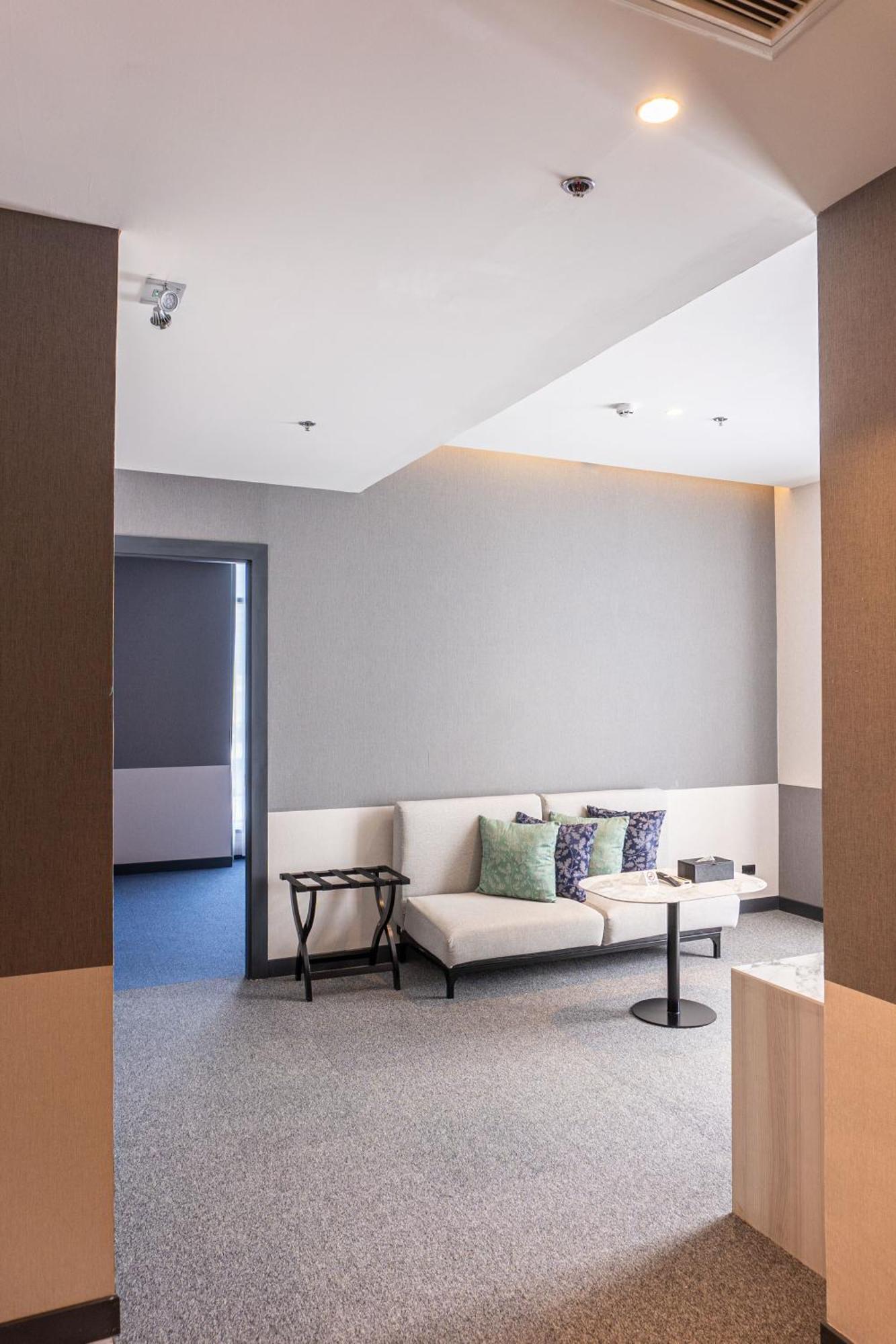 Ramada Plaza By Wyndham Sukhumvit 48 4* 曼谷