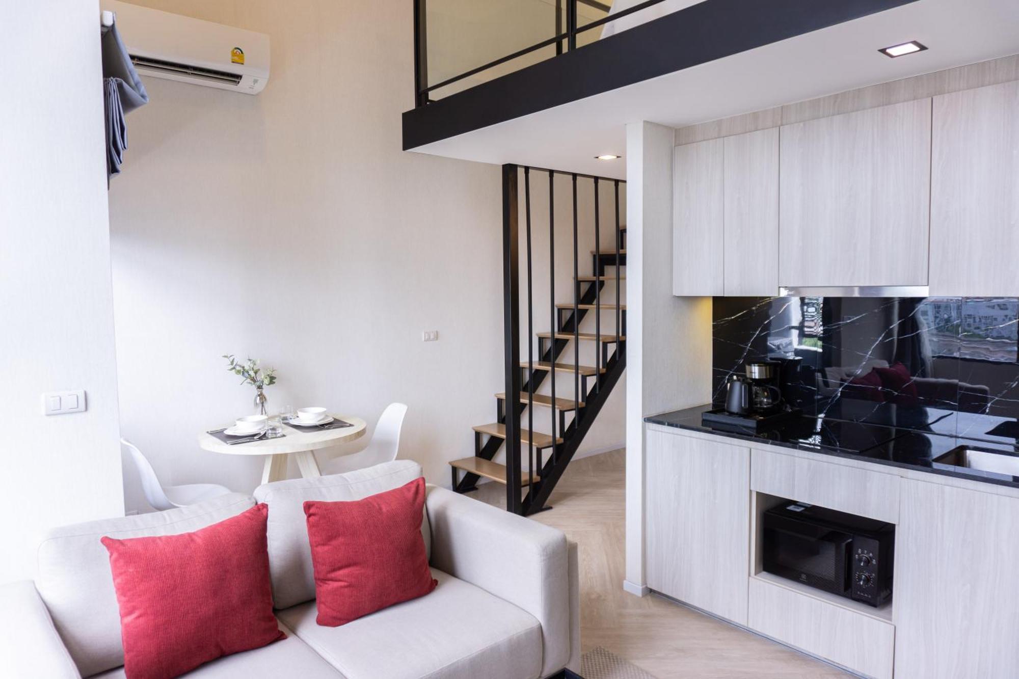 Ramada Plaza By Wyndham Sukhumvit 48 4* 曼谷
