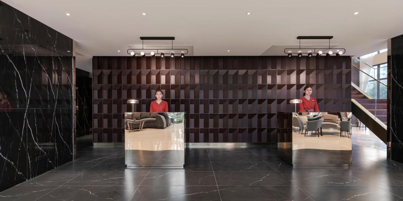 Ramada Plaza By Wyndham Sukhumvit 48 होटल Bangkok