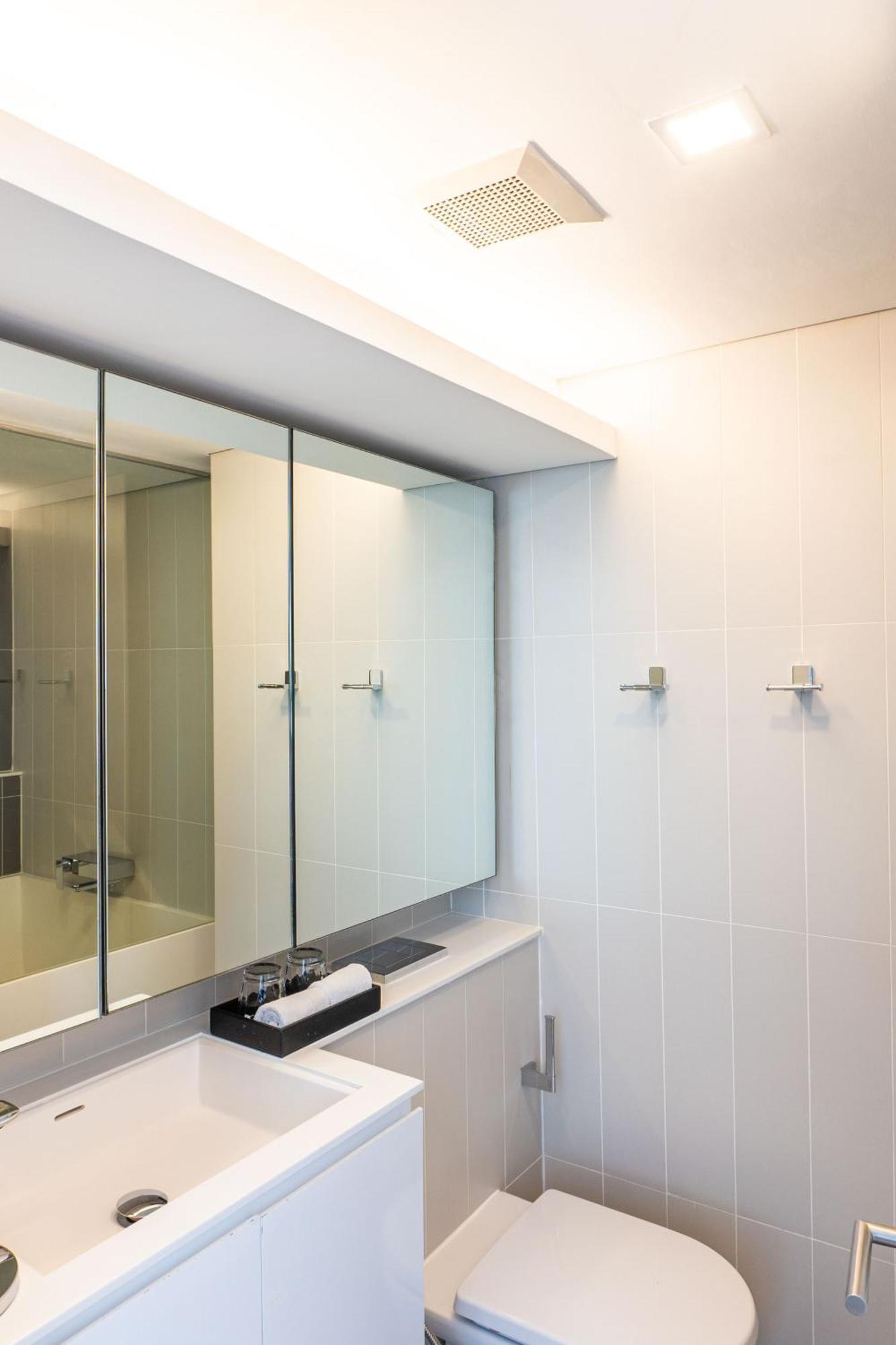 Ramada Plaza By Wyndham Sukhumvit 48 होटल