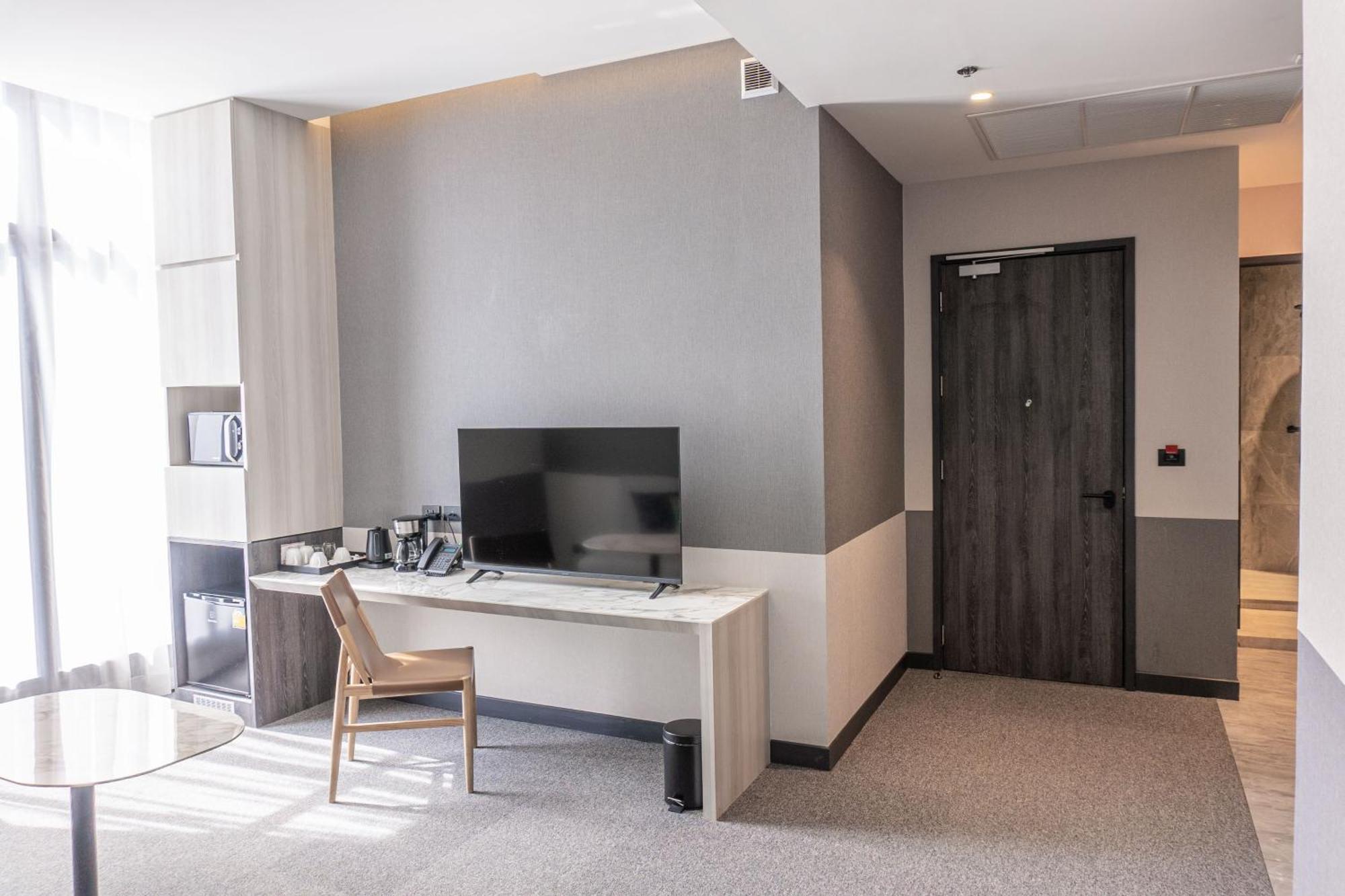 Ramada Plaza By Wyndham Sukhumvit 48 होटल 4*